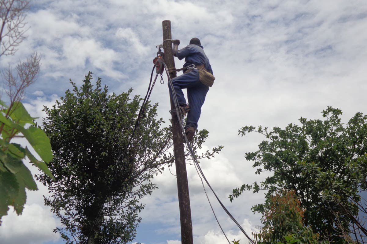 volcanoes safaris virunga electricity connection community project rwanda