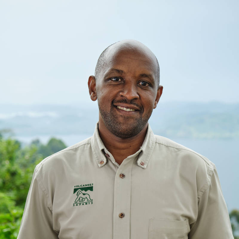 Volcanoes Safaris Staff 921